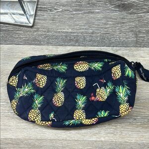 1008-7 Vera Bradley cosmetic bag